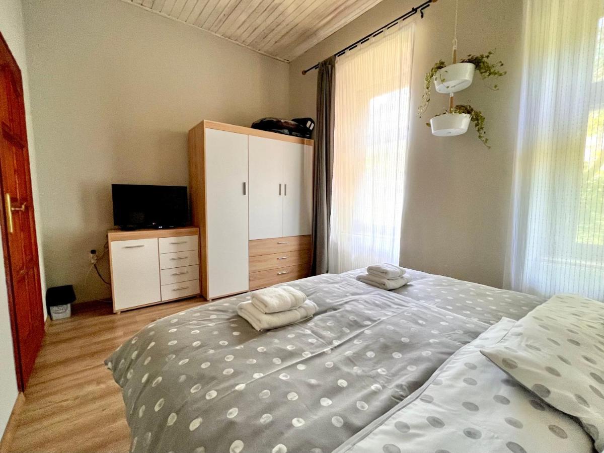 Kohaz Apartman Apartment Veszprém Exterior photo