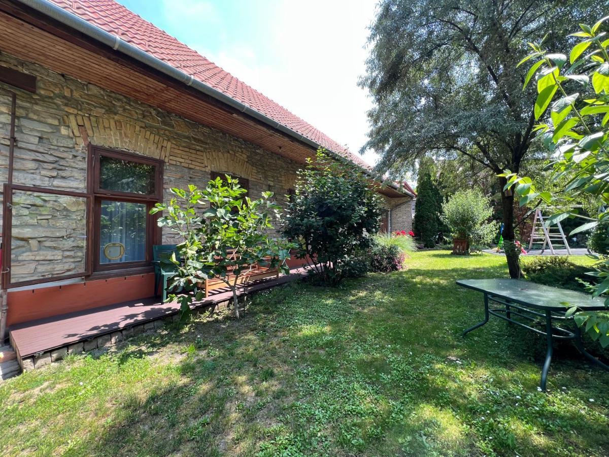 Kohaz Apartman Apartment Veszprém Exterior photo